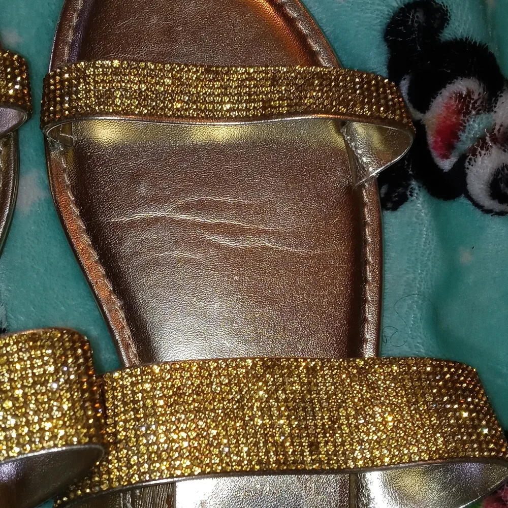 Sandals - Picture 4 of 4